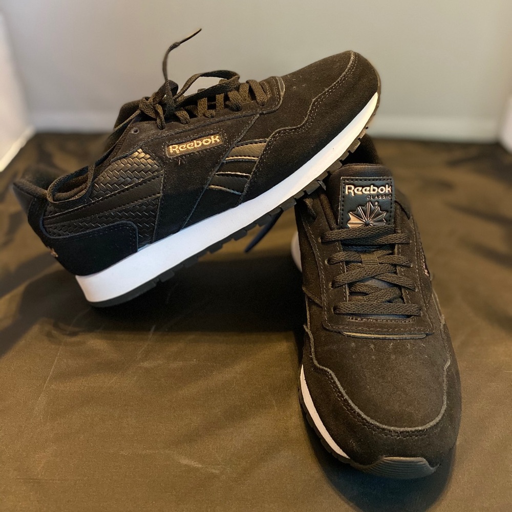 Reebok Womens CL Harman Run Ortholite Sneakers